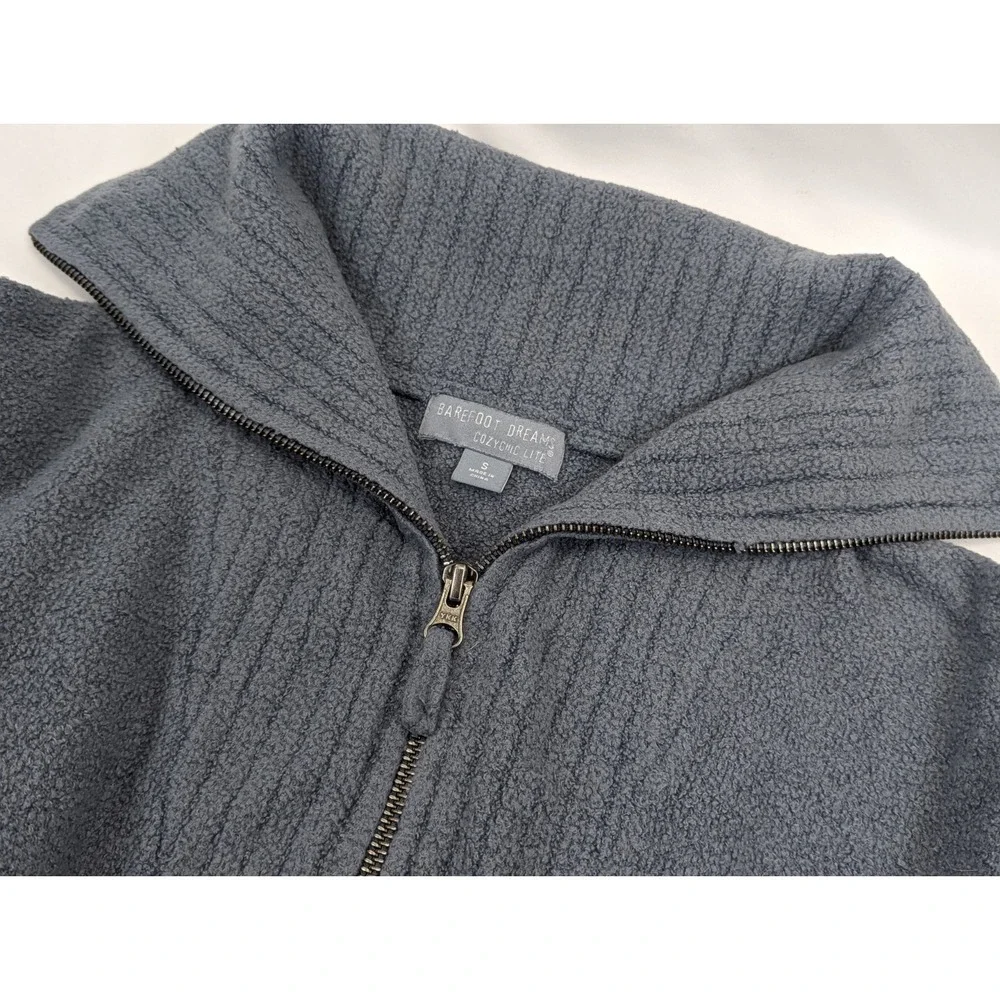 Sweater - Picture 6 of 7